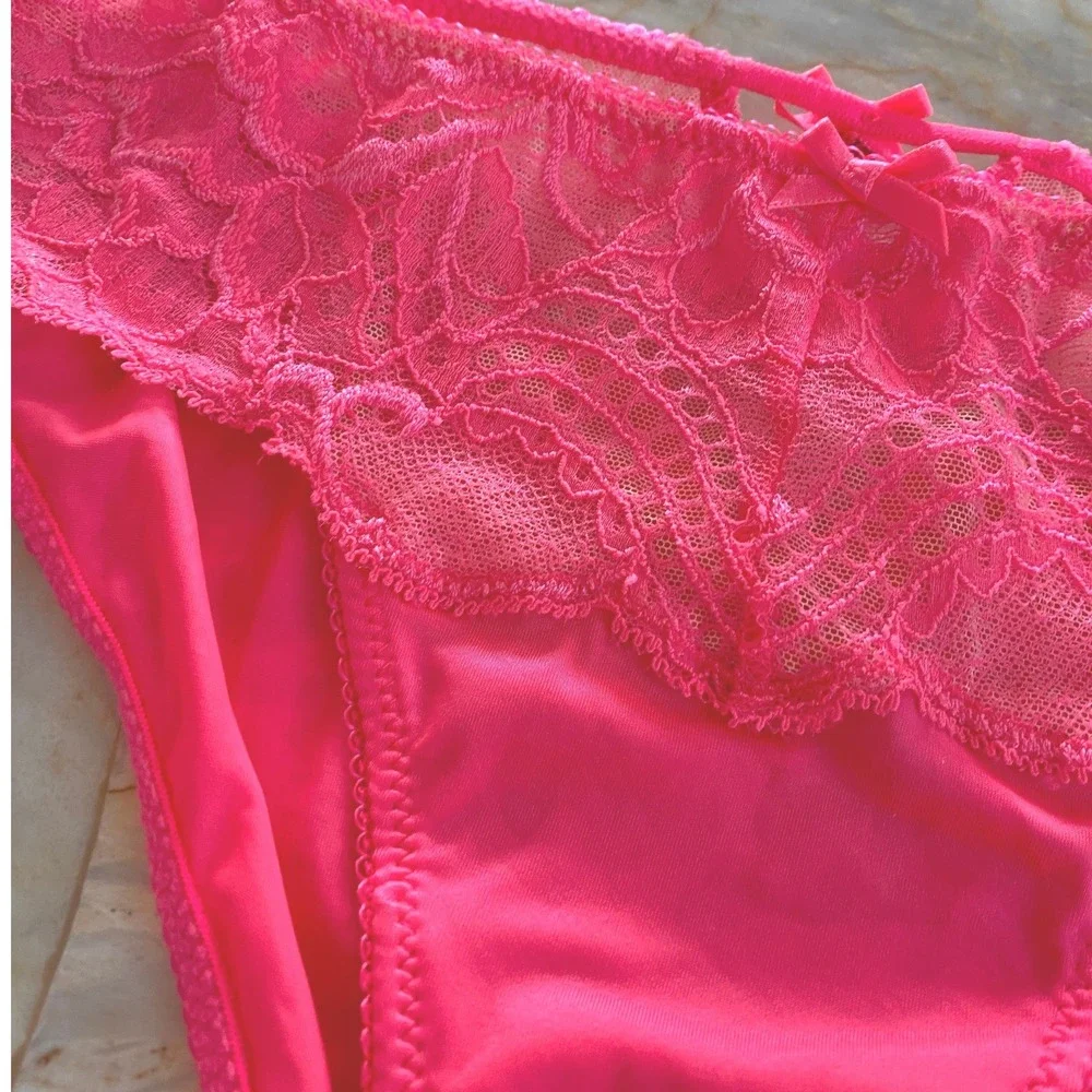 Victorias Secret Neon Pink Lace Satin Low Rise Bikini Panty Medium Bow 2013 y2k